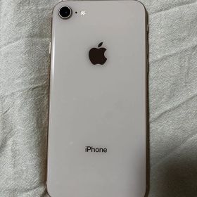 iPhone 8 Gold 64 GB 本体のみ