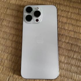iPhone 15 pro max 本体256gb 白 箱付き
