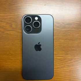 iPhone 15 Pro ブラックチタニウム 本体