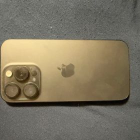 iPhone 15 Pro 本体