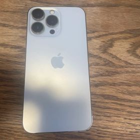 Apple iPhone 13 Pro 本体