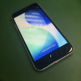 iPhone SE 第二世代 256GB ホワイト