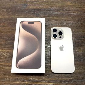 【美品】Apple iPhone 15 Pro 本体 アップル ナチュラルチタン