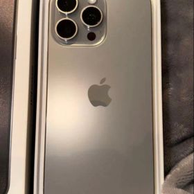 Apple iPhone 15 Pro 本体256GB