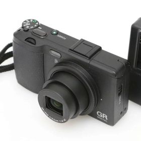 RICOH GR IV 新品 230,000円 中古 56,650円 | ネット最安値の価格比較