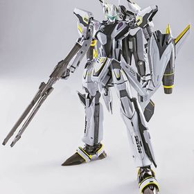 DX超合金 マクロスF YF-29デュランダルバルキリー（30周年記念カラー）