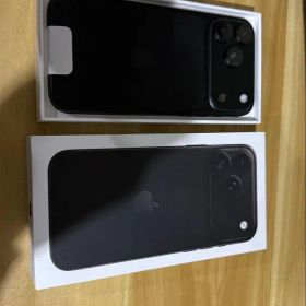 【新品未使用】iPhone 18 Pro Max 1TB ブラック US版