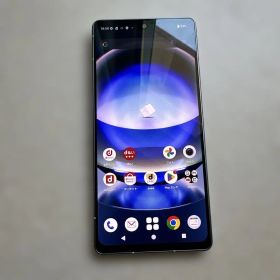 SHARP AQUOS R8 本体