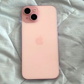 iPhone 15 ピンク