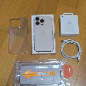 iPhone 16 Pro 256GB 5G バッテリー 100%