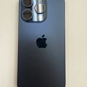 iPhone 15 Pro 本体