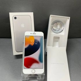 美品 国内版 SIMフリー iPhone７ 32GB シルバー色