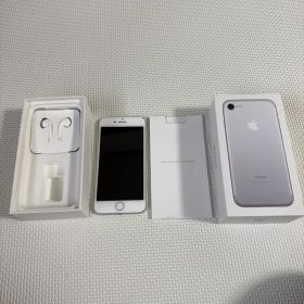 Apple iPhone 7 128GB Silver シルバー 本体