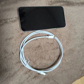 SIMフリー 初期化iPhone 12 ホワイト 新品タイプCライトニング付き