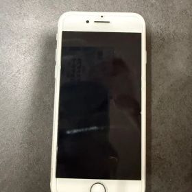 iPhone 8 SIMフリー 64GB 最大容量74% ★