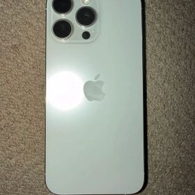 Apple iPhone 15 Pro Max 本体