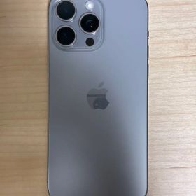 iPhone 15 Pro Max 256GB ナチュラルチタニウム 背面割れ有