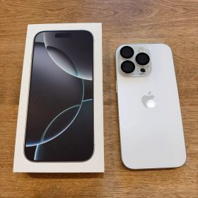 iPhone 16 Pro 256GB SIMフリー 箱付 ケース3点