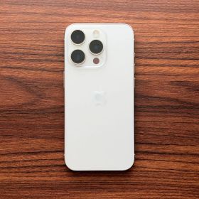 Apple iPhone 15 Pro 128GB本体