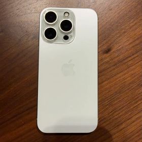 iPhone15Pro 本体 256GB ホワイトチタニウム