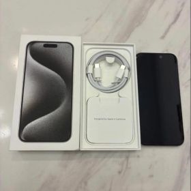 【美品】iPhone 15 Pro 1TB ホワイトチタニウム 本体