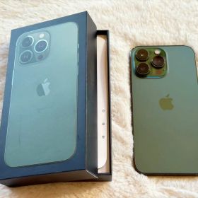 Apple iPhone 13 Pro 256GB アルパイングリーン