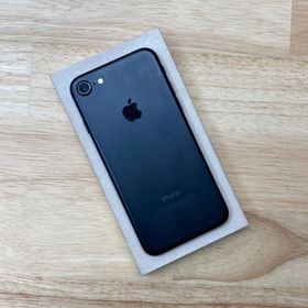 バッテリー 93% iPhone 7 32GB ブラック国内版 SIMフリー送料無料