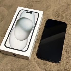 iPhone 15 128GB 美品 バッテリー88% ブラック