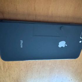 Apple iPhone 8プラス 64G 本体