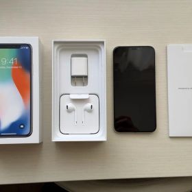 【美品】iPhone X 256GB シルバー バッテリー76%