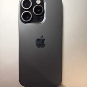 Apple iPhone 15 Pro 本体
