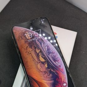 iPhone xs 64gb docomo