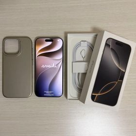 iPhone 16 Pro ナチュラルチタニウム 256GB 箱・ケース付き