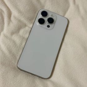 Apple iPhone 15 Pro 本体 128G