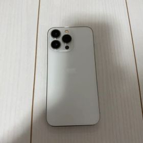 Apple iPhone 13 Pro 本体