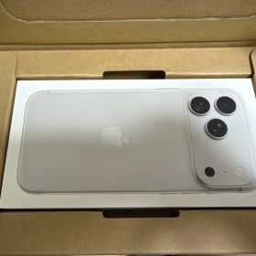 Apple iPhone 18 Pro Max 本体