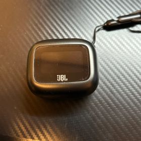 JBL LIVE BEAM 3 本体 イヤホンと充電器