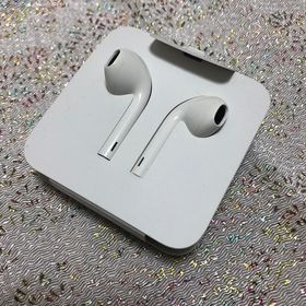 アップル(Apple)のiPhone EarPods 変換器つき(ヘッドフォン/イヤフォン)