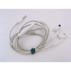 アップル(Apple)の中古品 イヤホン Apple EarPods 3.5mm plug YEH-2(ヘッドフォン/イヤフォン)
