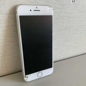 アイフォーン(iPhone)のiPhone 8 Silver 64 GB SIMフリー(スマートフォン本体)