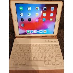 iPad第６世代(ピンクゴールド)(タブレット)