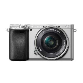 《新品》SONY (ソニー) α6400 パワーズームレンズキット ILCE-6400L S シルバー【在庫限り（生産完了品）】[ ミラーレス一眼カメラ | デジタル一眼カメラ | デジタルカメラ ]【KK9N0D18P】