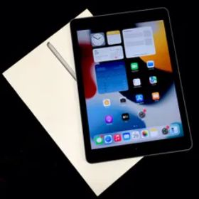 iPad 2017 (第5世代) 訳あり・ジャンク 12,000円 | ネット最安値の価格 