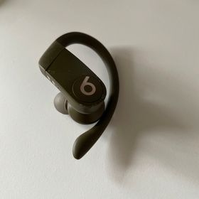 未使用】Powerbeats Pro イヤホン/202110260472000 www.krzysztofbialy.com