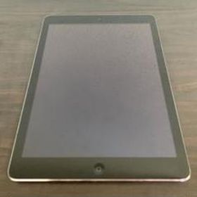 大阪超特価 iPadAir第1世代 128GB WiFiモデル 1070 タブレット docomo