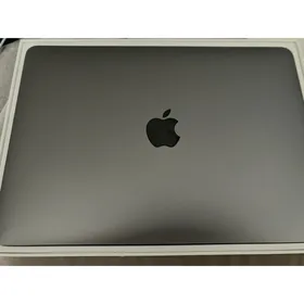 Apple MacBook mid 2017 MNYF2J/A | angeloawards.com