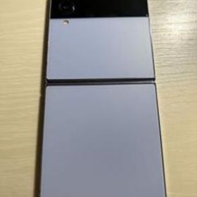 Galaxy Z Flip4 SIMフリー 512GB 新品 105,000円 中古 | ネット最安値 