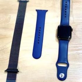 【大幅お値下げ中✨】Apple Watch Series 4＋純正バンド 2種類
