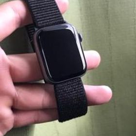 未開封☆Apple Watch Series 4 44mm☆MTVU2J/A www.krzysztofbialy.com