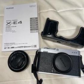FUJIFILM X-E4 ボディーシルバー レンズ XF27mm F2.8